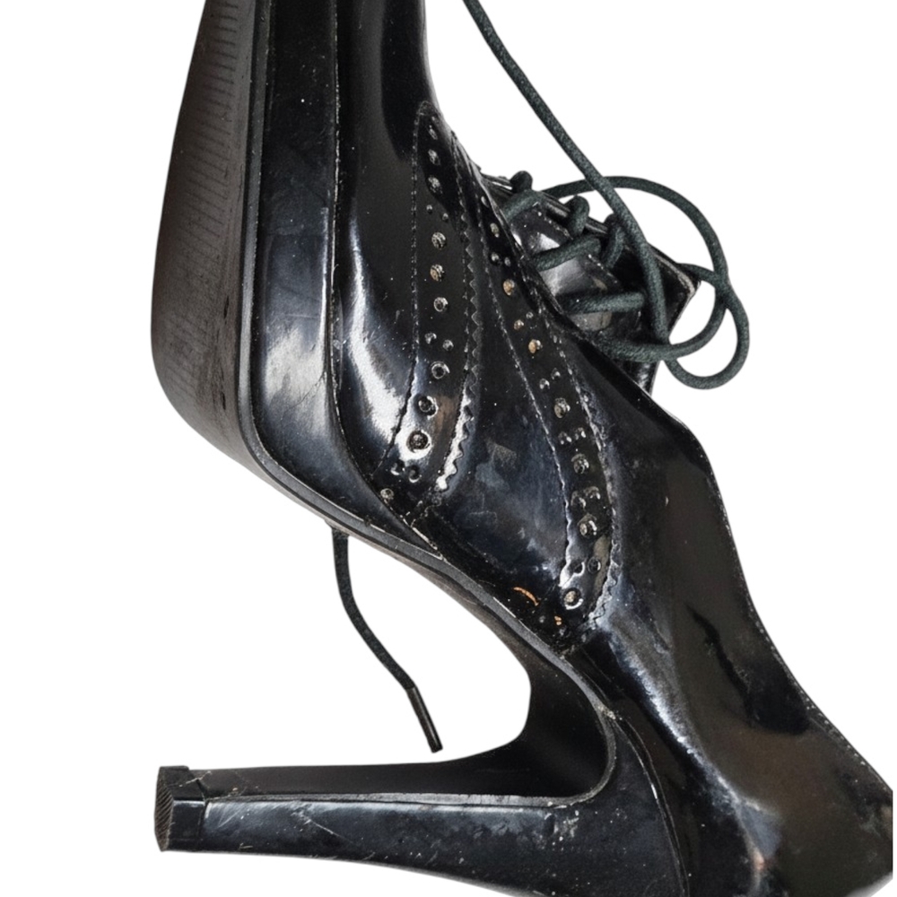 Delicious Black Patent Leather Heels - Picture 2 of 5